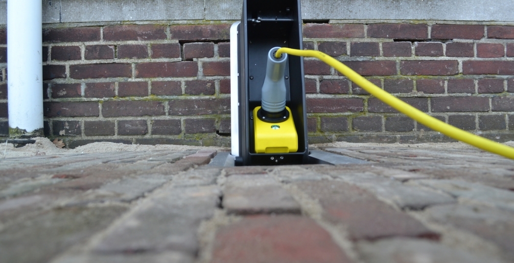 //www.dezeeuwsezaken.nl/wp-content/uploads/2018/02/header_streetplug.jpg